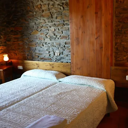 Ruso Sc Ostello Llivia