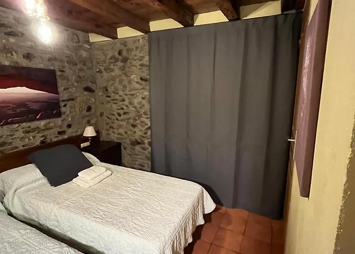 Ruso Sc Vandrerhjem Llívia