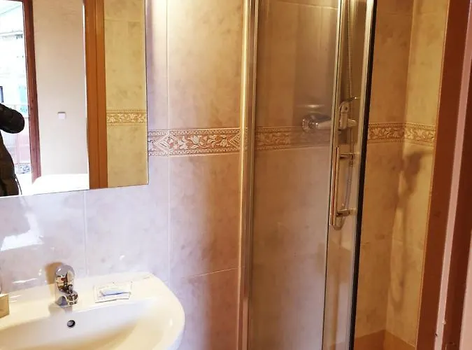 Vandrerhjem Ruso Sc *